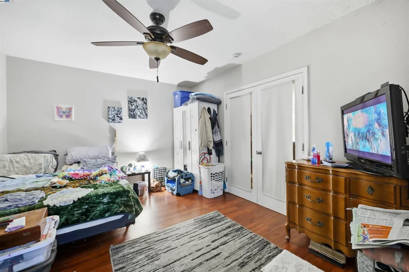 1040 Delacy, Martinez, California, United States. - Photo 28