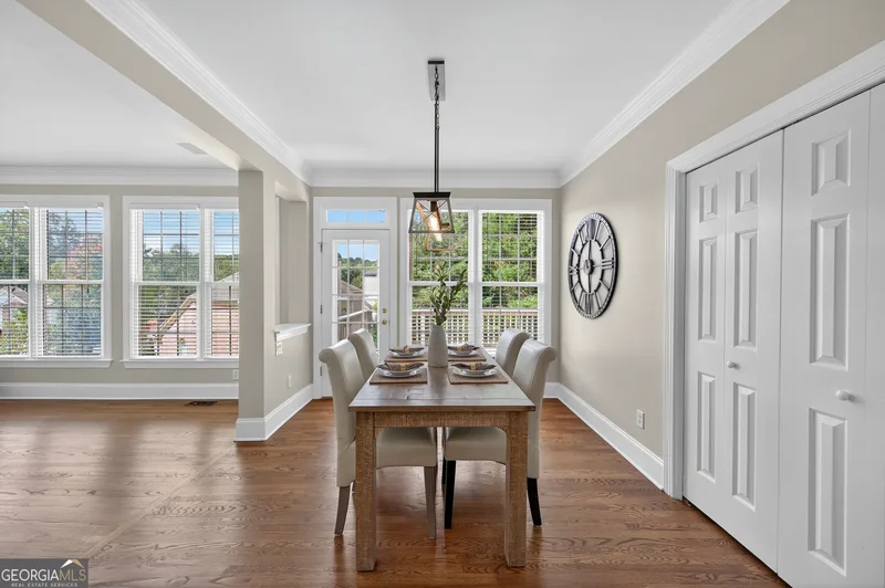 6625 Chambrel Way, Suwanee, GA 30024, Suwanee, Georgia, United States. - Photo 33