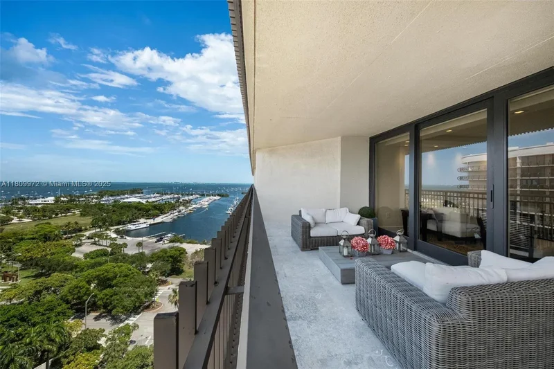 2901 S Bayshore Dr 17G/H, Miami, Florida, United States. - Photo 62
