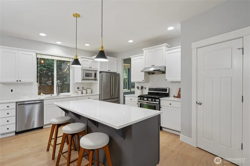 6523 128th Place SW, Edmonds, WA 98026, Edmonds, Washington, United States. - Photo 2