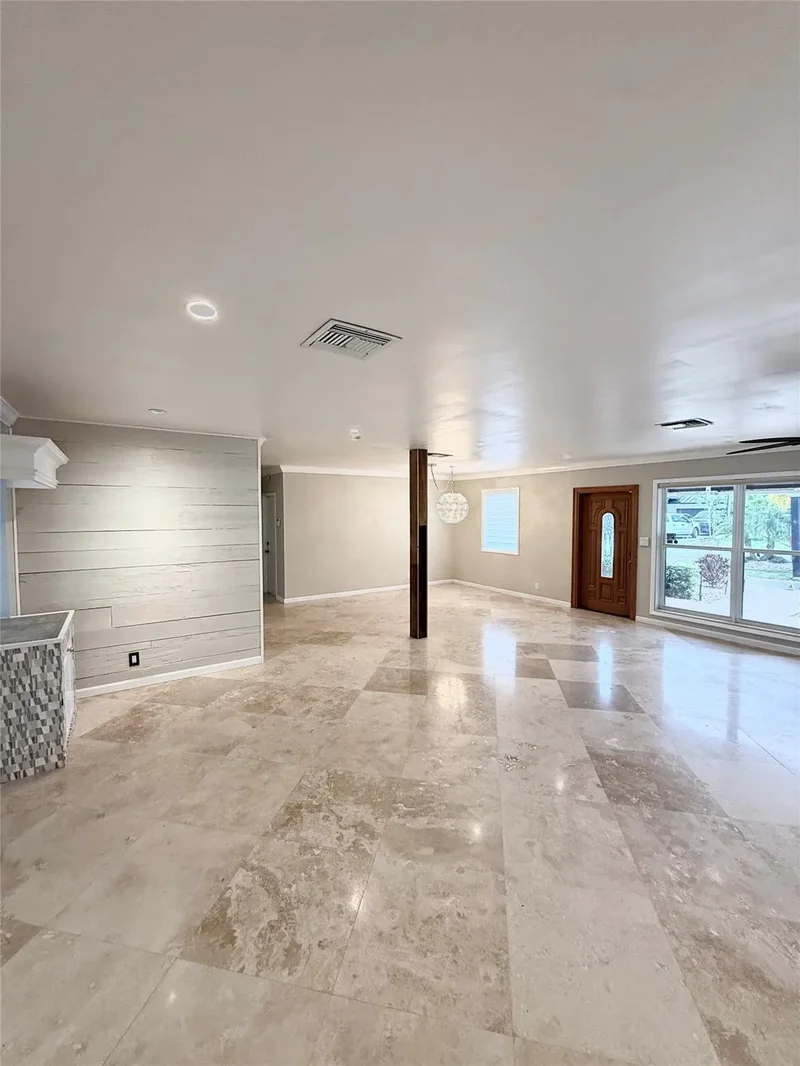 2524 SE 9th St, Hillsboro Beach, Florida, United States. - Photo 45