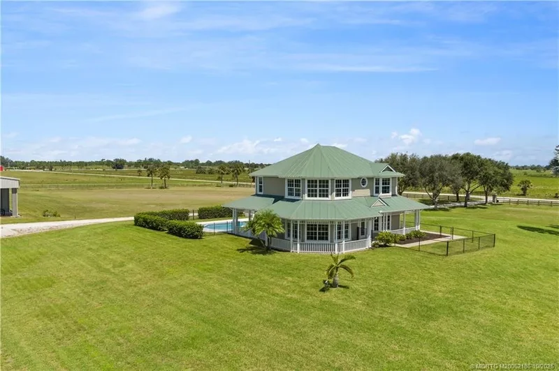 13700 SW Groveside Drive, Indiantown, Florida, United States. - Photo 69