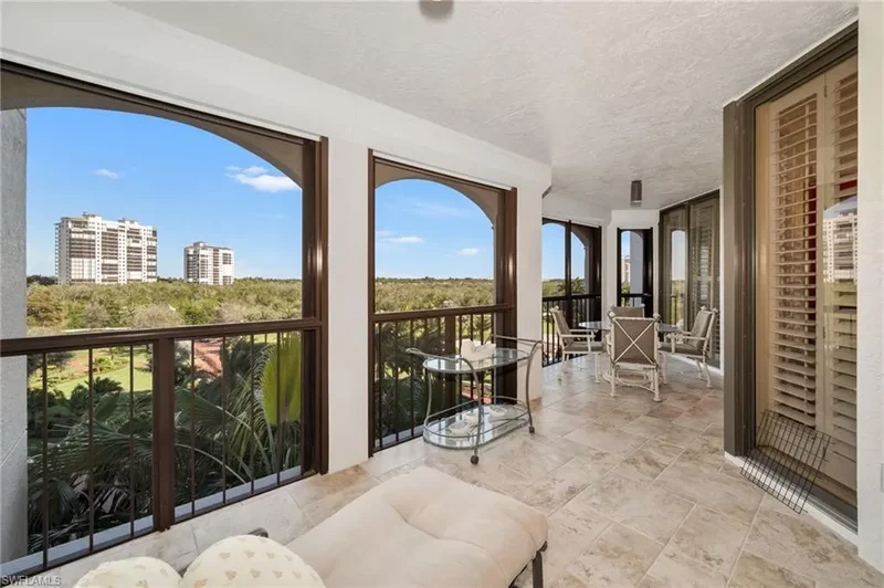8171 Bay Colony DR #403, Naples, Florida, United States. - Photo 17