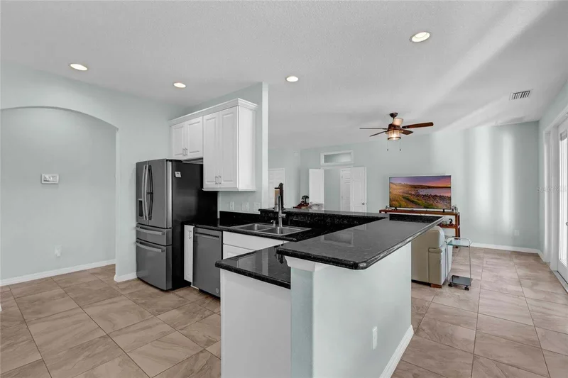5608 Strong Point, WEIRSDALE, FL 32195, The Villages, Florida, United States. - Photo 12