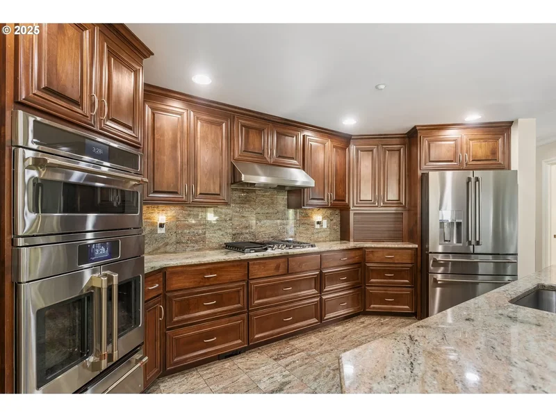 5525 SE SCENIC LN #301, Vancouver, WA 98661, Vancouver, Washington, United States. - Photo 19
