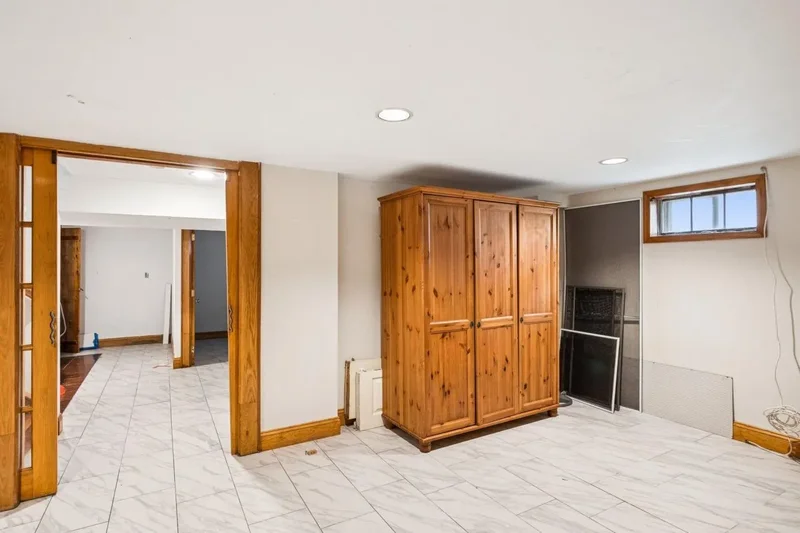 636 Derby Avenue, Woodmere, NY, 11598, USA, Woodmere, New York, United States. - Photo 14