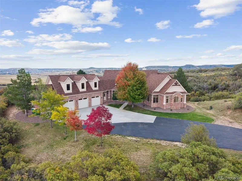 Single Family Residence in Castle Rock
