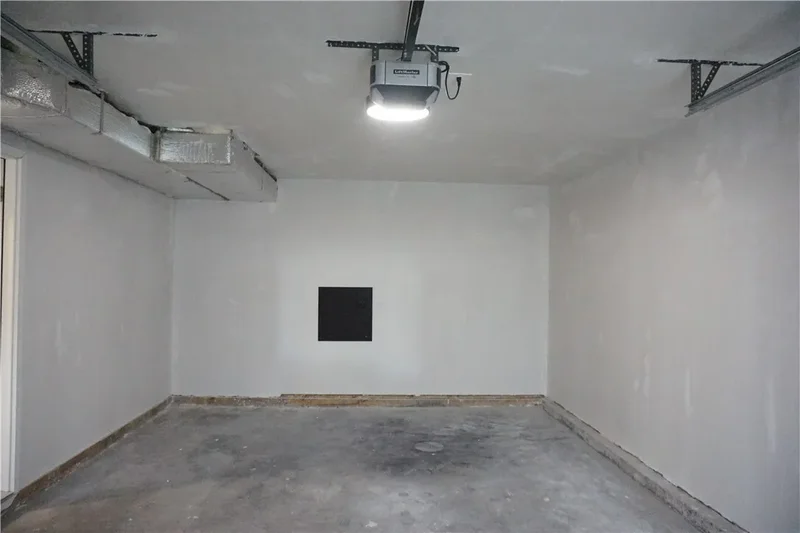 1232 Narragansett Boulevard, Cranston, Rhode Island, United States. - Photo 42