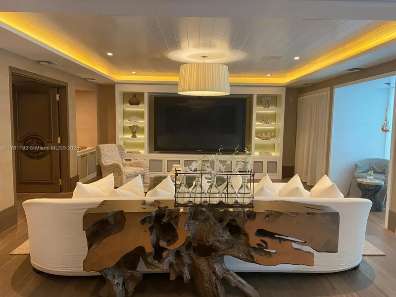 125 Ocean Dr U-0303, Miami Beach, Florida, United States. - Photo 29