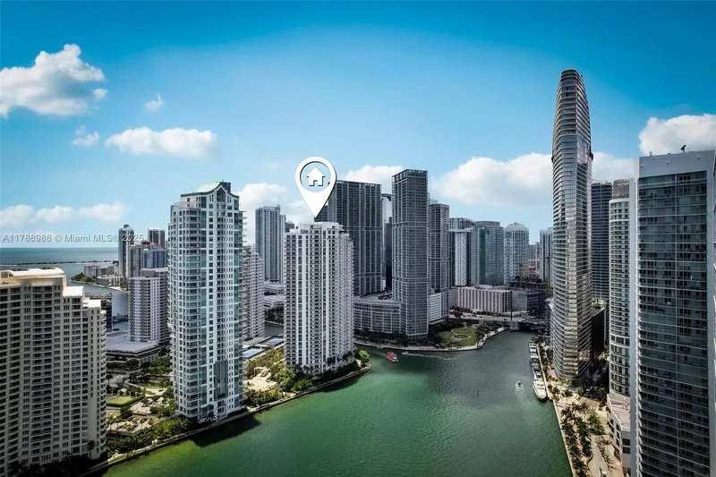 901 Brickell Key Blvd 1009, Miami, Florida, United States. - Photo 18