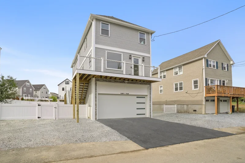 3 Bedrooms Other Residential