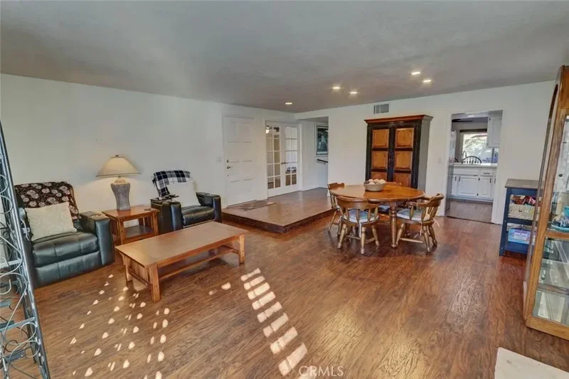 16082 Cache, Fountain Valley, California, United States. - Photo 8