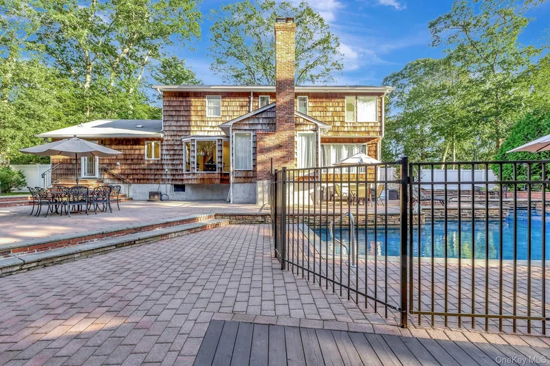 44 Twixt Hills Road , Saint James, NY 11780, Saint James, New York, United States. - Photo 14