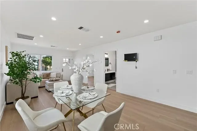 11113 S Budlong Avenue, Los Angeles, CA 90044, Los Angeles, California, United States. - Photo 10