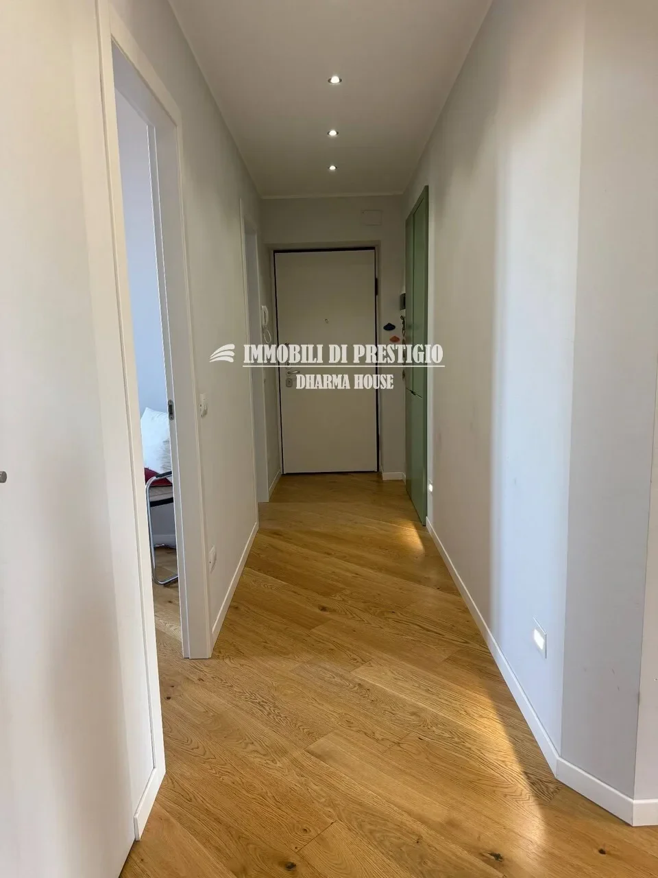 MILAN VIA SALENTO, SALE OF RENOVATED THREE-ROOM APARTMENT