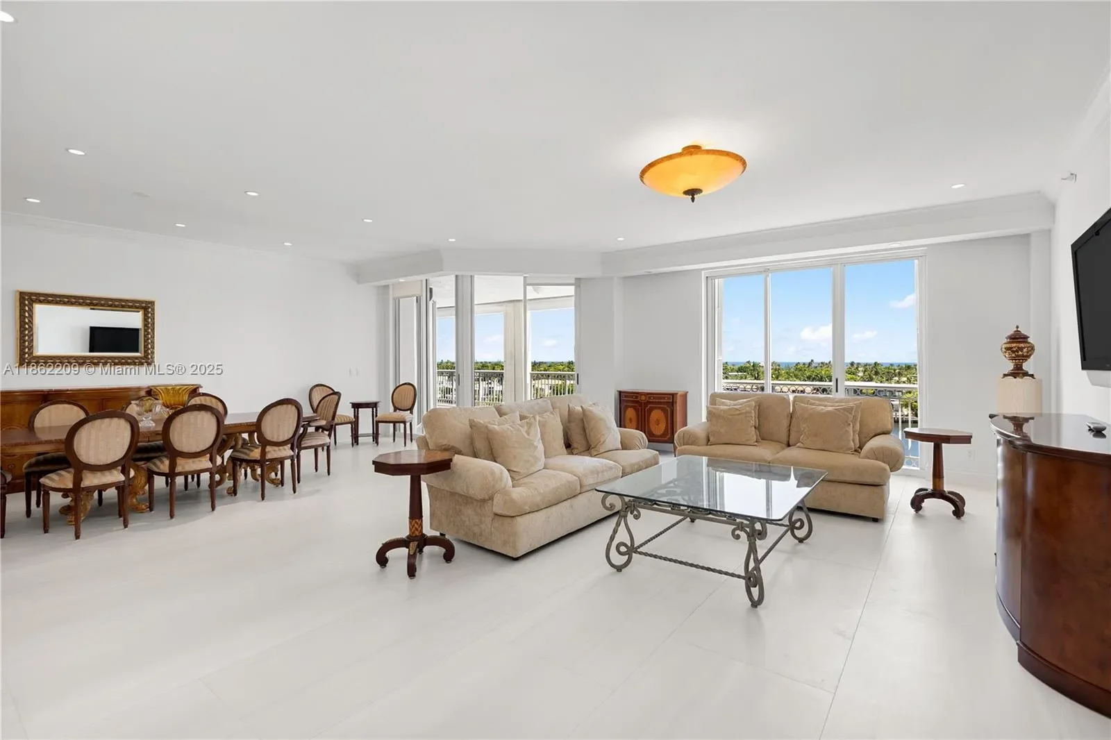 19925 NE 39th Pl 603, Aventura, Florida, United States. - Photo 1