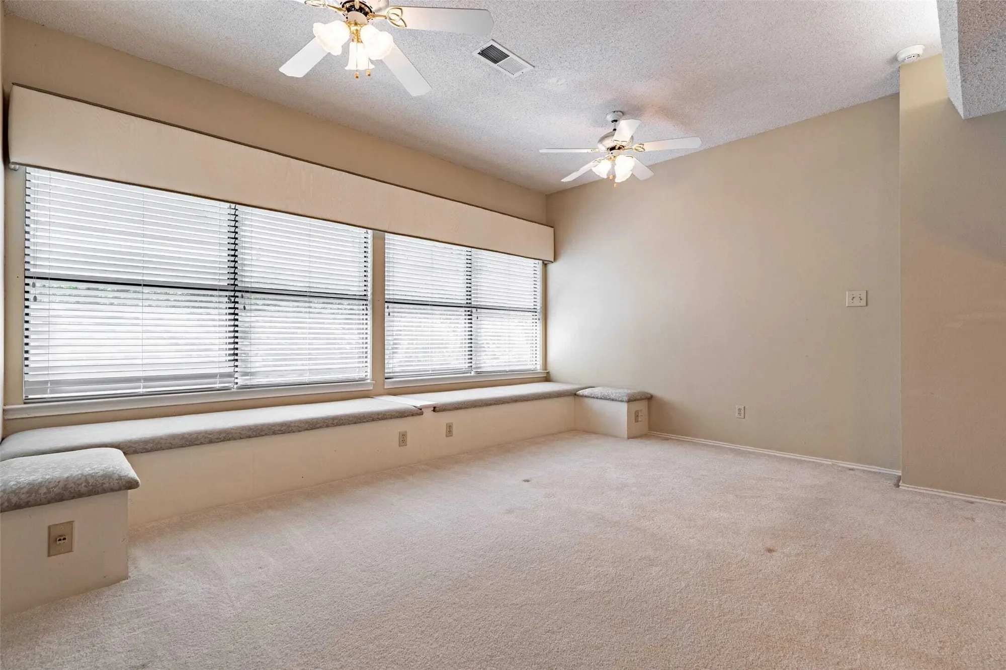9408 Spring Hollow Drive, Dallas, TX, 75243, USA, Dallas, Texas, United States. - Photo 14
