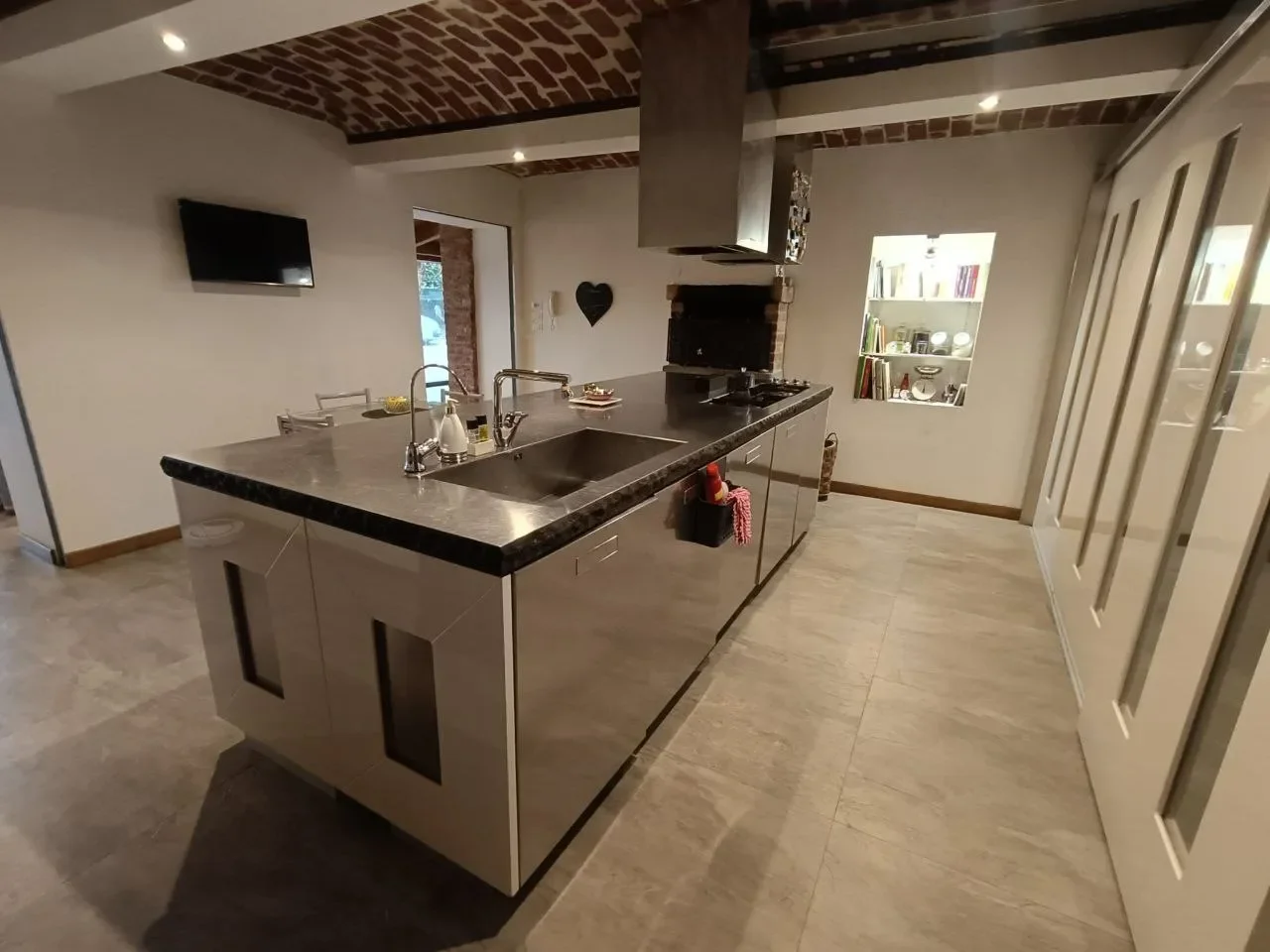 Gallery photo 12