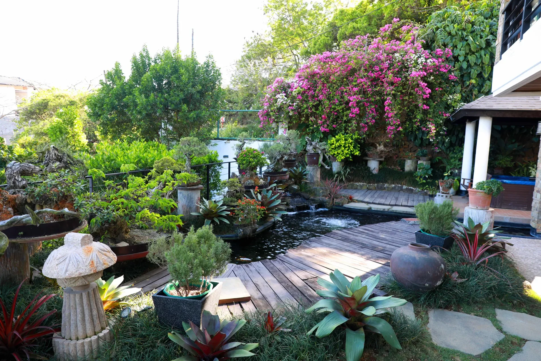 Exterior photo 10
