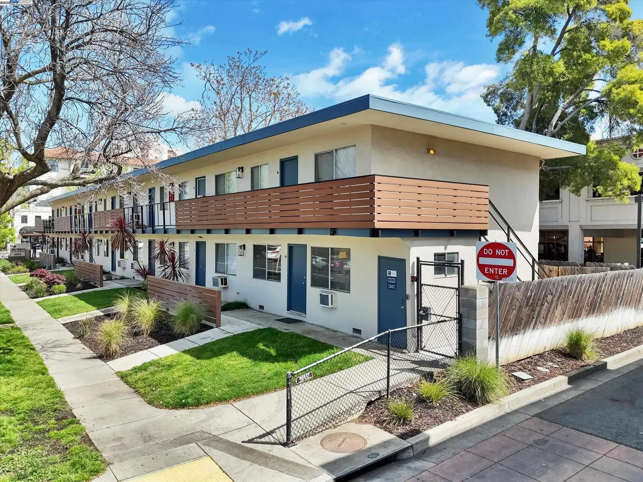 2093 Mt. Diablo Street, Concord, California, United States. - Photo 6