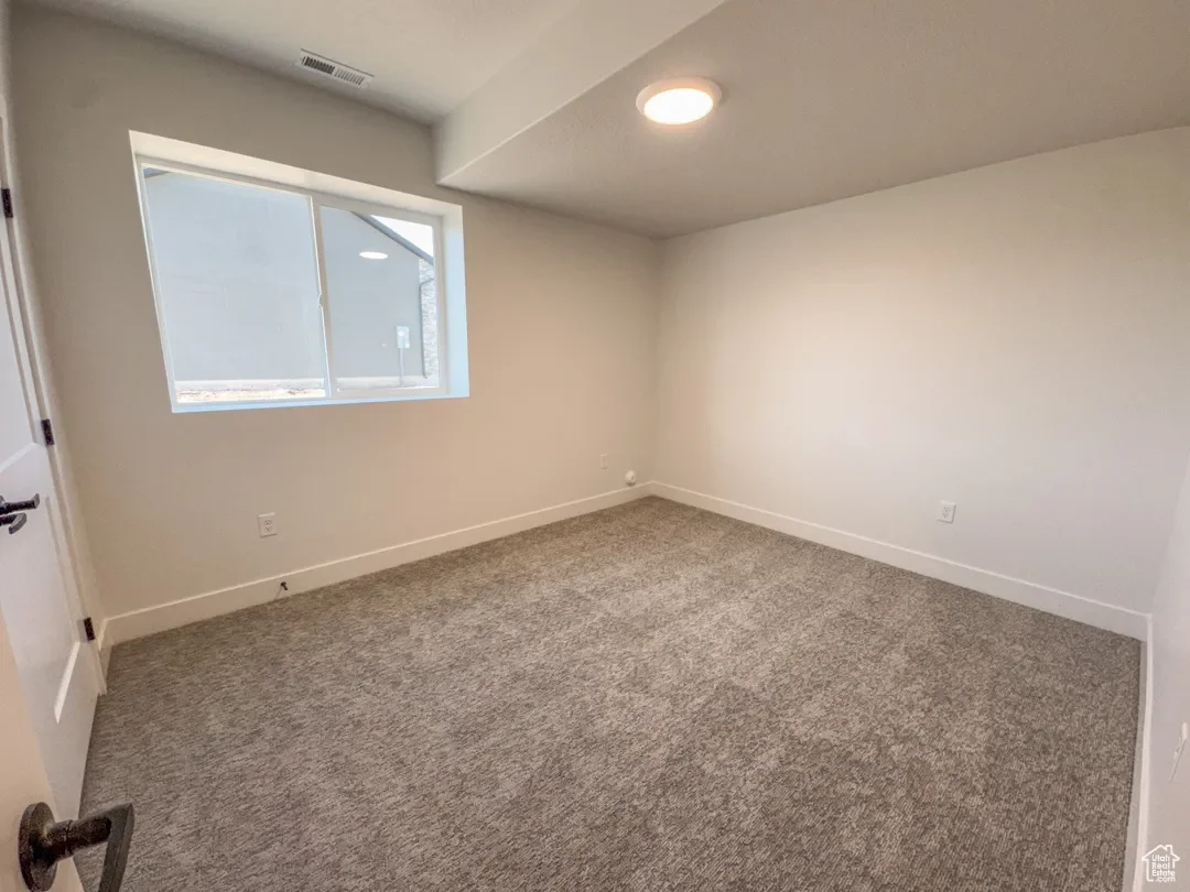2794 N BUCKSKIN DR 213, Ogden, Utah, United States. - Photo 28