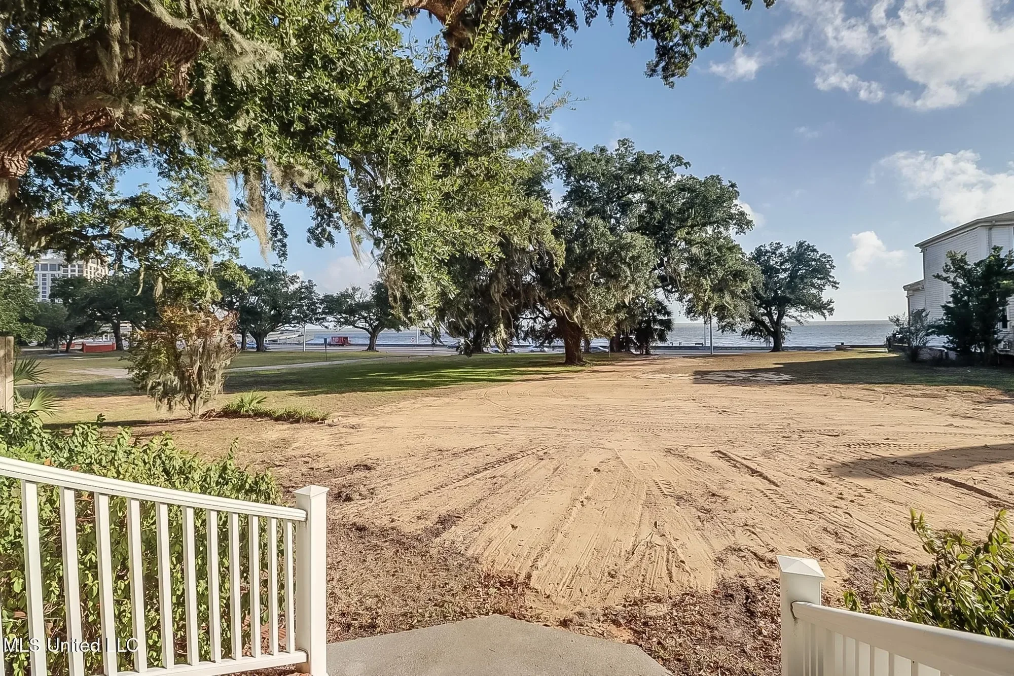 1006 Beach Boulevard, Biloxi, MS 39530, Biloxi, Mississippi, United States. - Photo 3