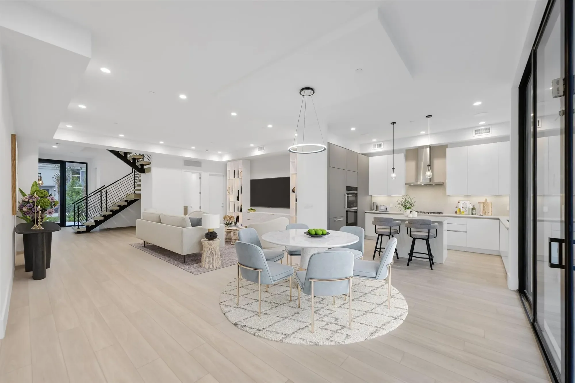408 SE 2nd Street, Delray Beach, Florida, United States. - Photo 2