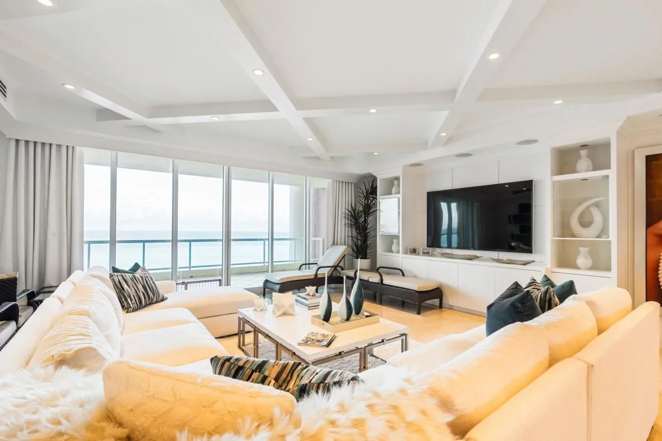 2100 N Ocean Drive, Fort Lauderdale, Florida, United States. - Photo 11