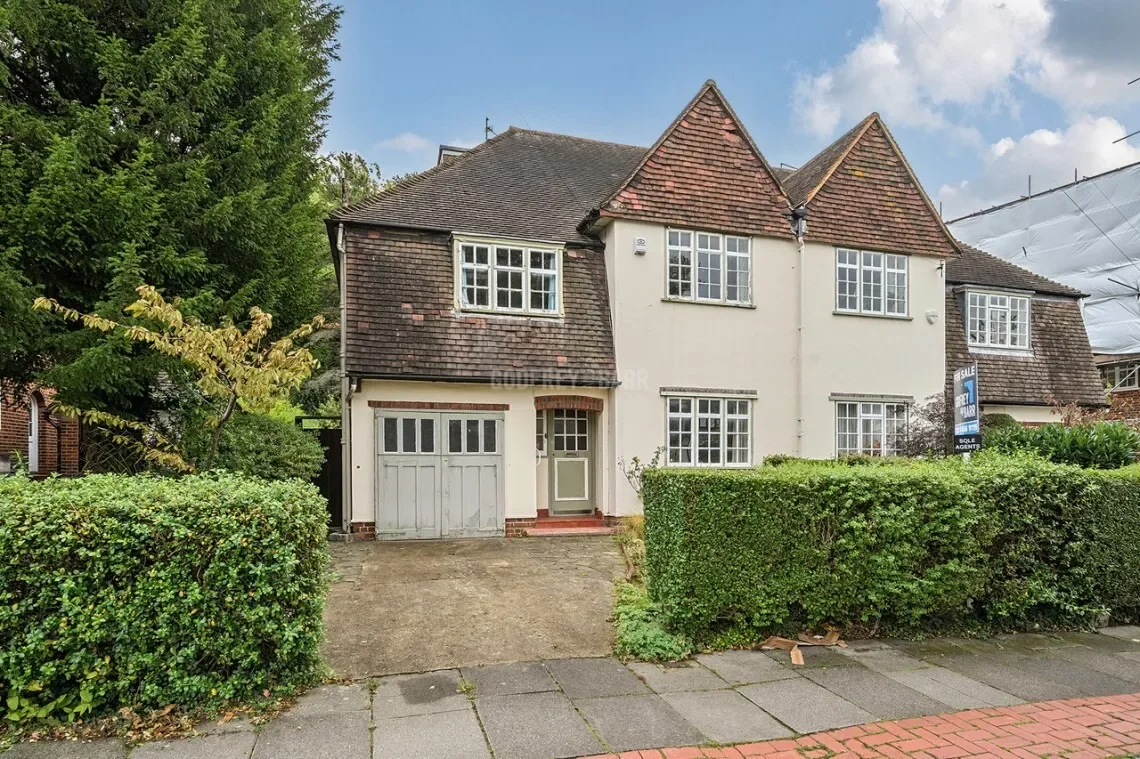 Deansway Hampstead Garden Suburb N2, London, England, United Kingdom. - Photo 10