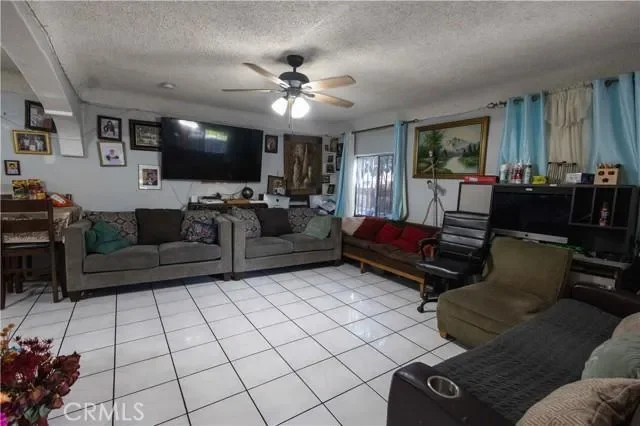 1419 E. 111th St., Los Angeles, CA 90059, Los Angeles, California, United States. - Photo 8