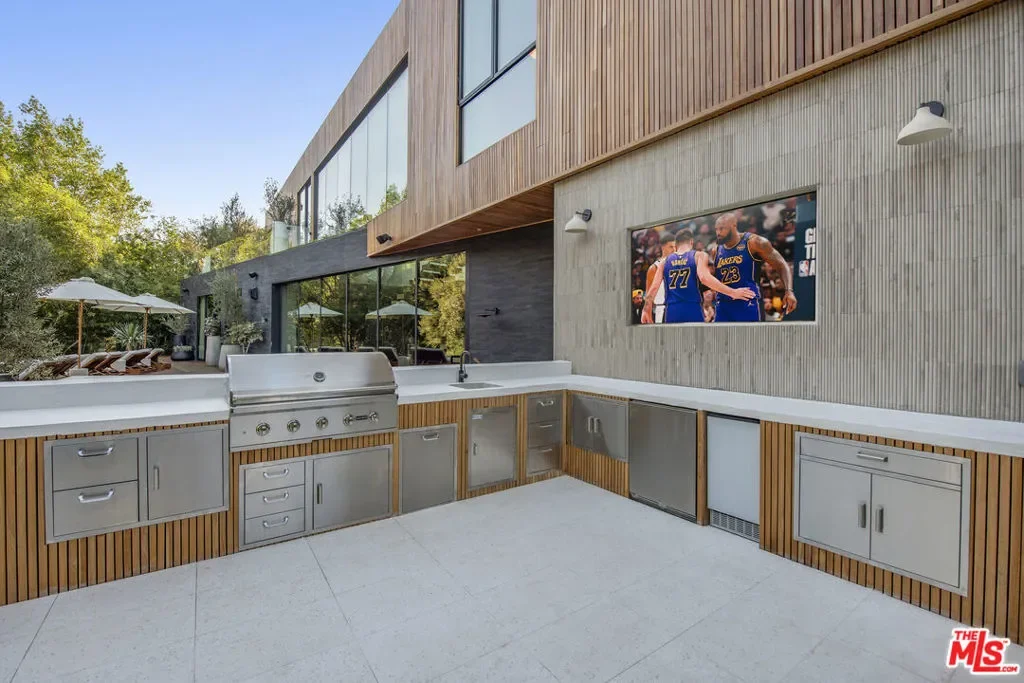 2535 Hutton Drive, Beverly Hills, California, United States. - Photo 23