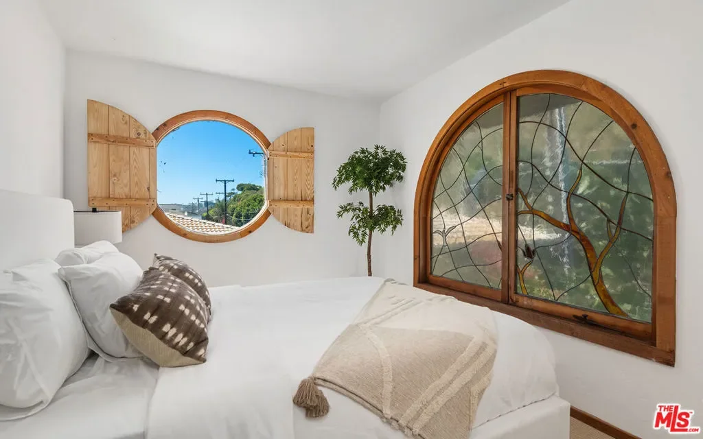 26902 Malibu Cove Colony Drive, Malibu, California, United States. - Photo 36