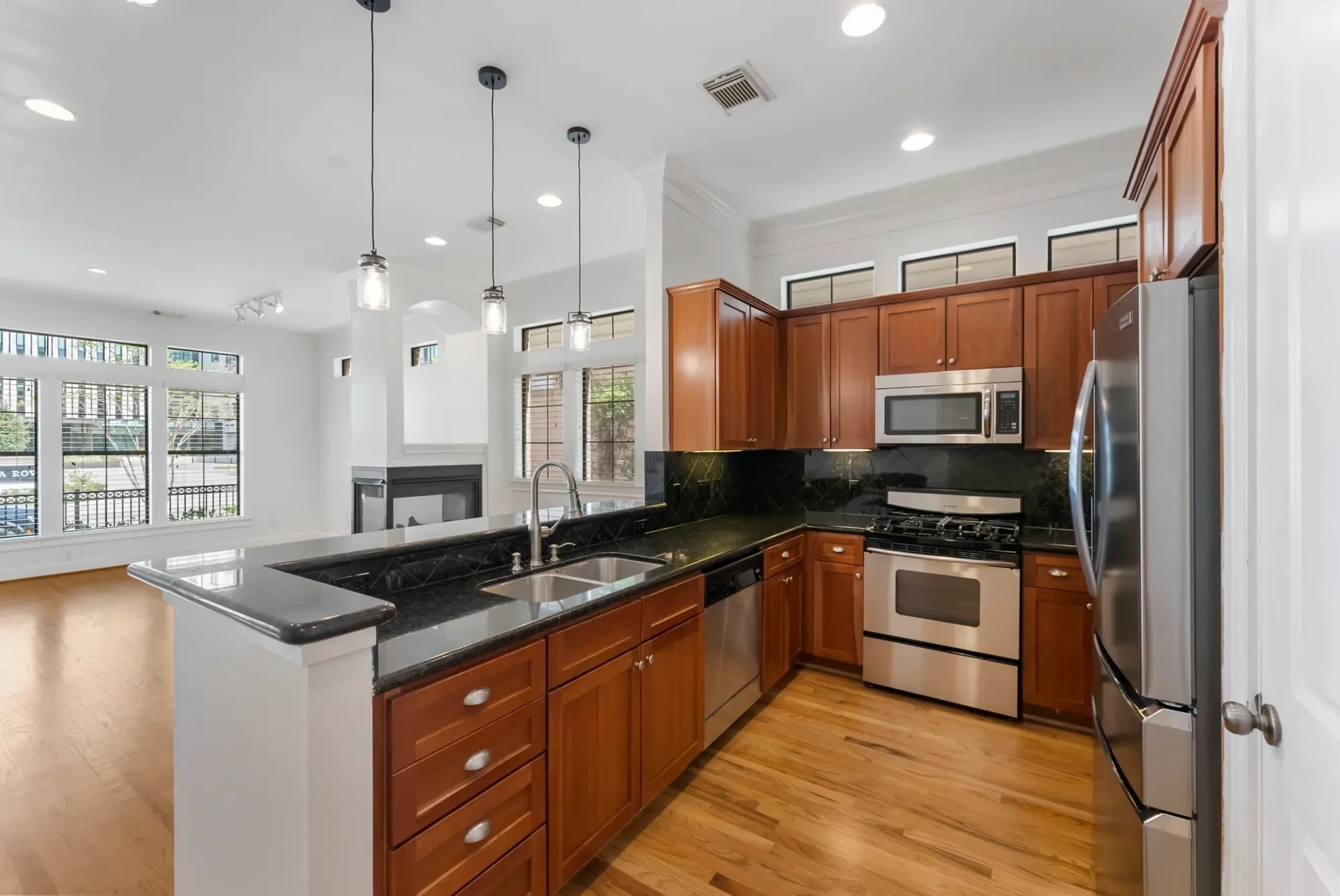 14 Riva Row, The Woodlands, TX 77380, Spring, Texas, United States. - Photo 13