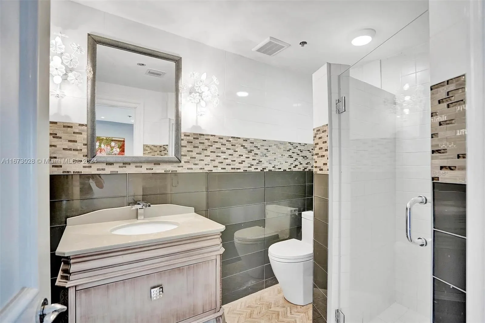 5225 Collins Ave PH7, Miami Beach, Florida, United States. - Photo 19