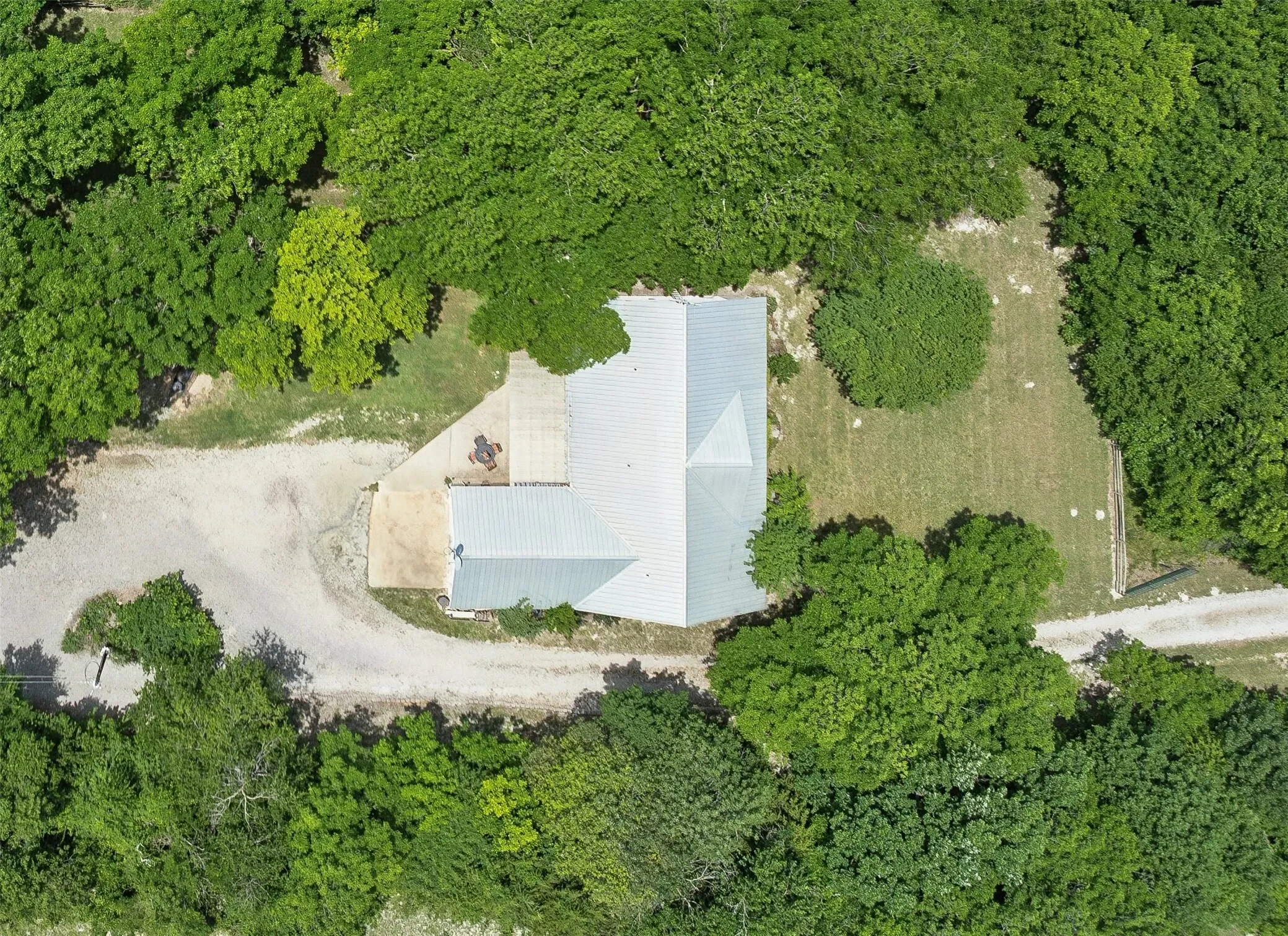 1000 Ballard Road, Van Alstyne, TX 75495, Van Alstyne, Texas, United States. - Photo 2