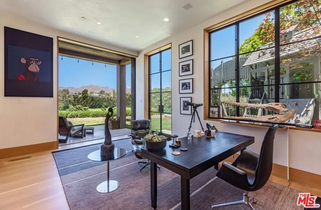 859 Woodacres Road, Santa Monica, California, United States. - Photo 29
