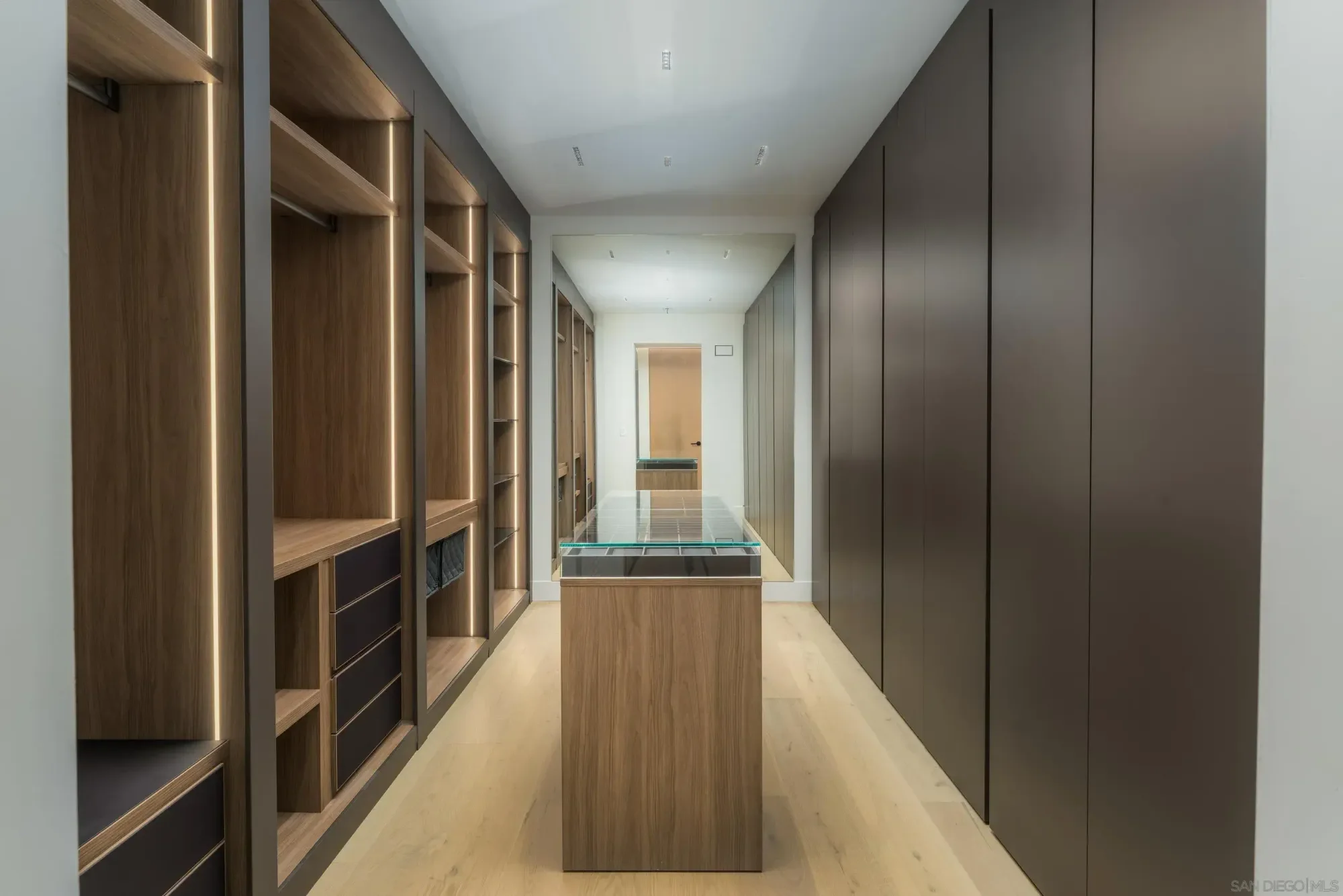 Gallery photo 10