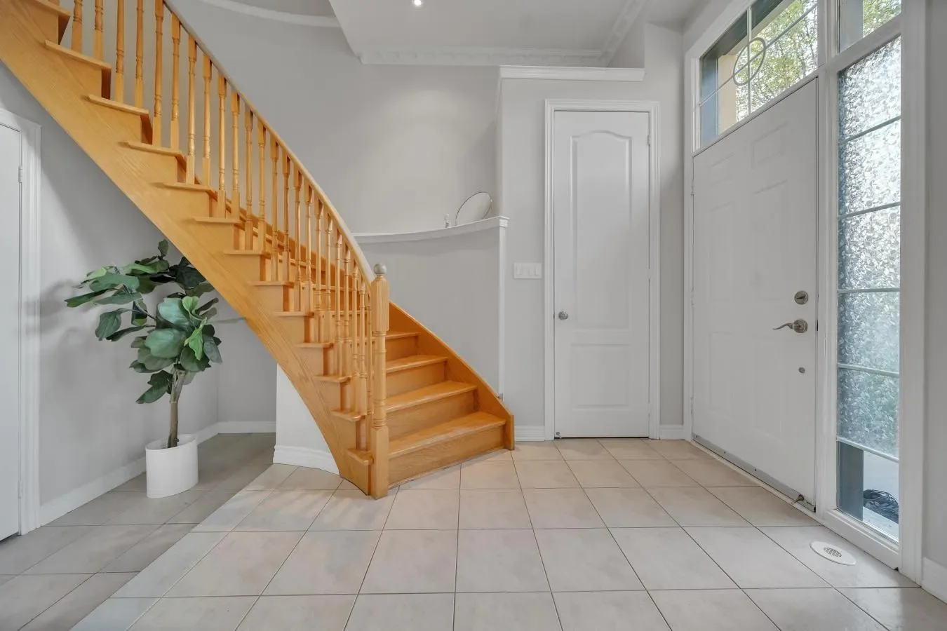 3182 Eclipse Avenue, Mississauga, Ontario, Canada. - Photo 1