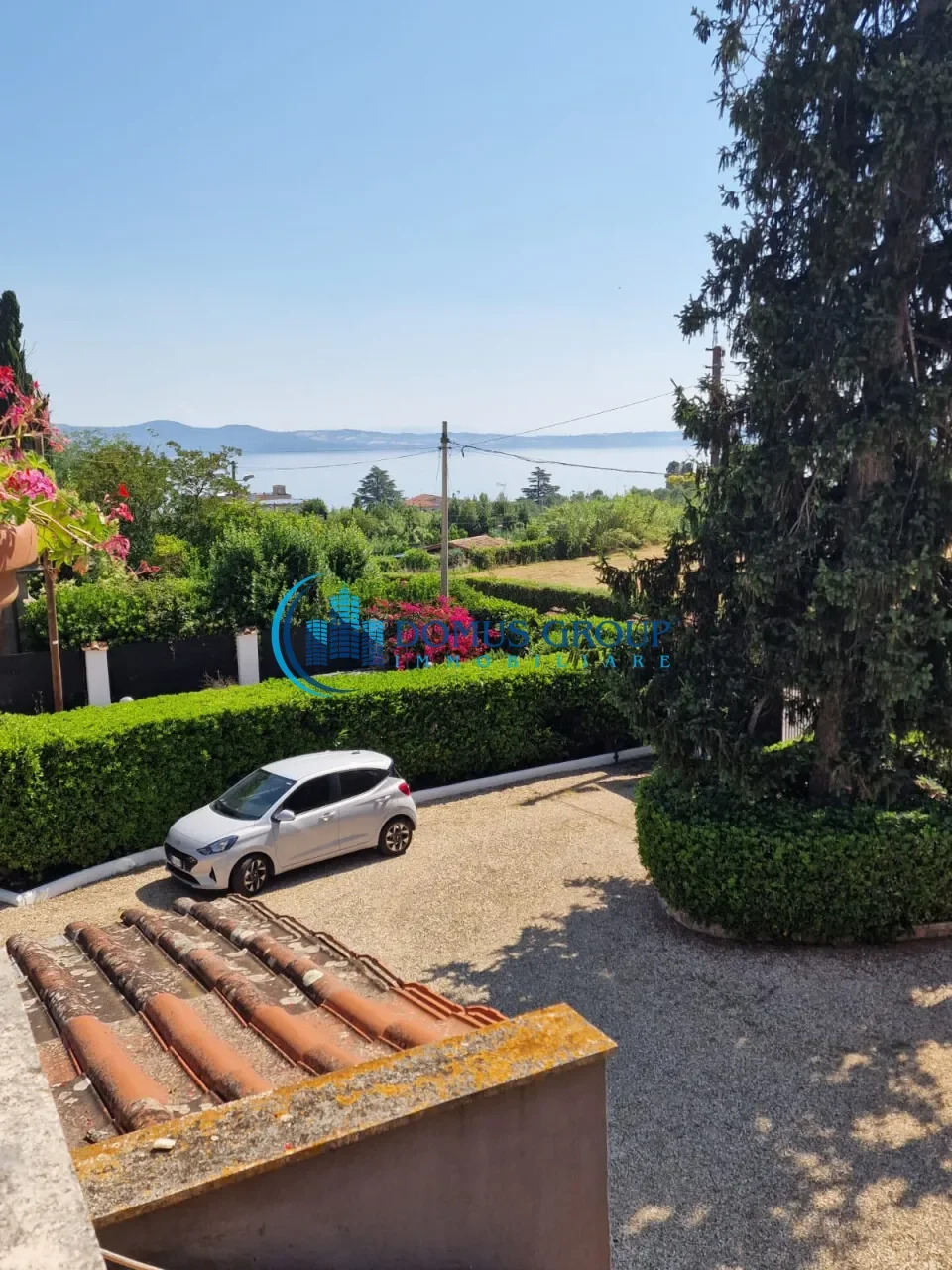 Via del Lago, Bracciano, Lazio, Italy. - Photo 52
