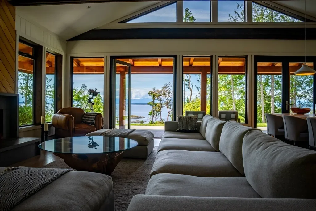 Sharpes Bay, Bliss Landing, British Columbia, Canada. - Photo 14