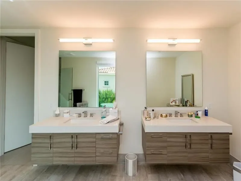 240 Shore Ct, Fort Lauderdale, Florida, United States. - Photo 25