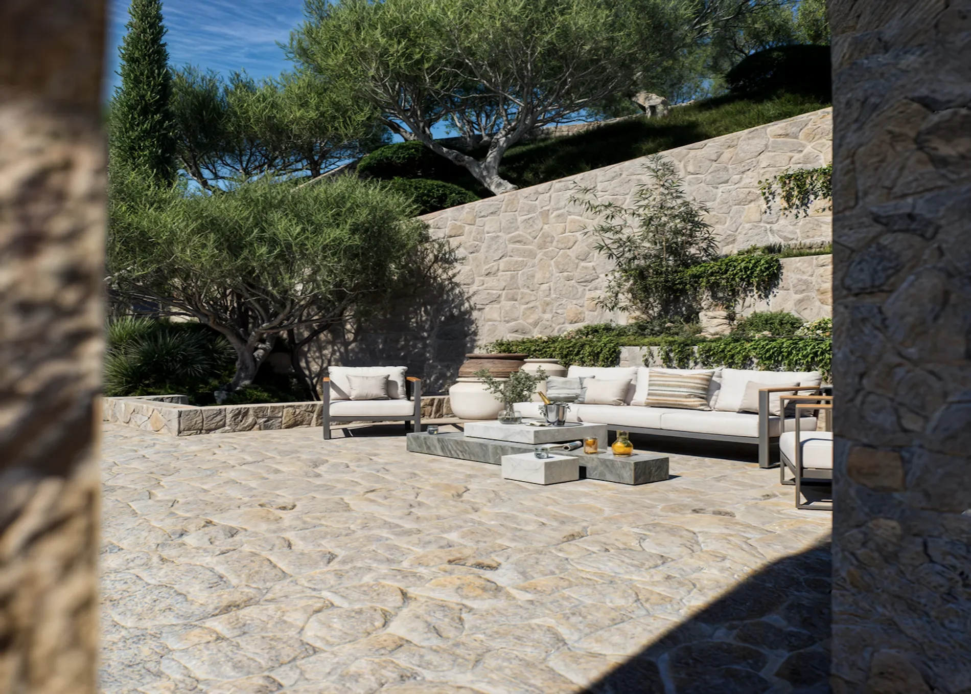 Exterior photo 7