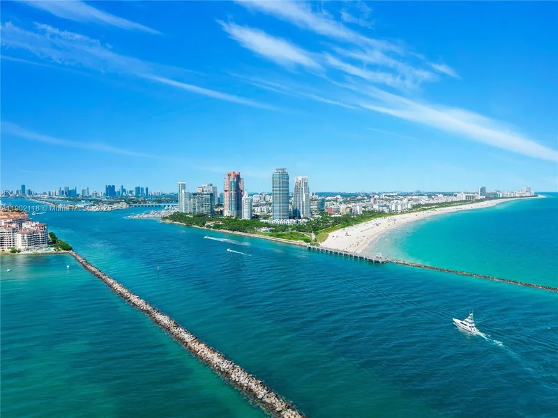 300 S Pointe Dr TH 3103, Miami Beach, Florida, United States. - Photo 7
