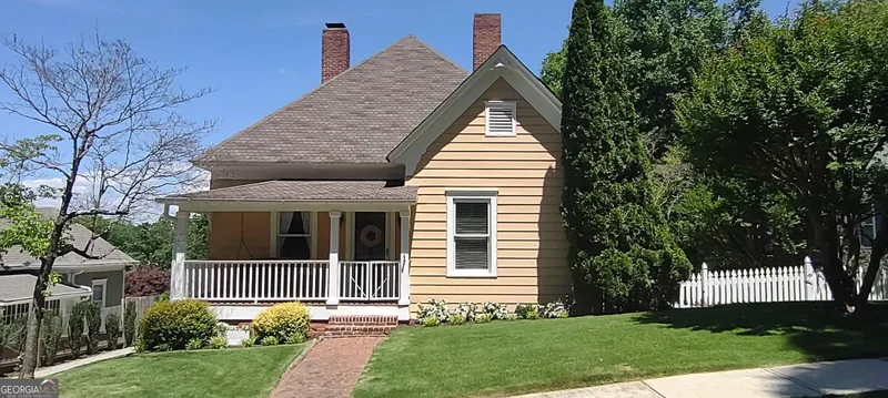 Single Family Residence in Atlanta