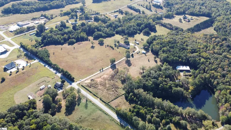 942 S J Workman Highway, Woodruff, SC 29388, Woodruff, South Carolina, United States. - Photo 13
