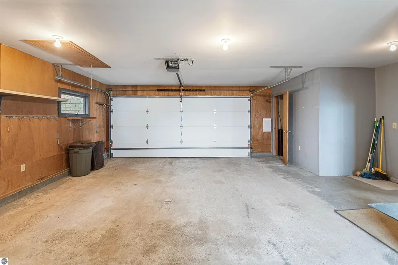 1137 Crystal Drive, Frankfort, MI 49635, Frankfort, Michigan, United States. - Photo 13