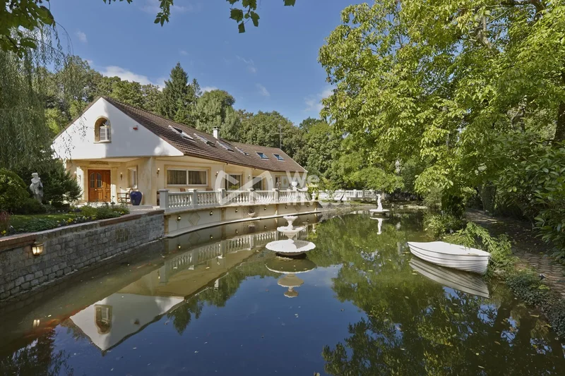 Quincy Voisins Villa