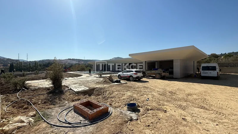 Prestigious Villas on Spacious Plots in Urla Kekliktepe