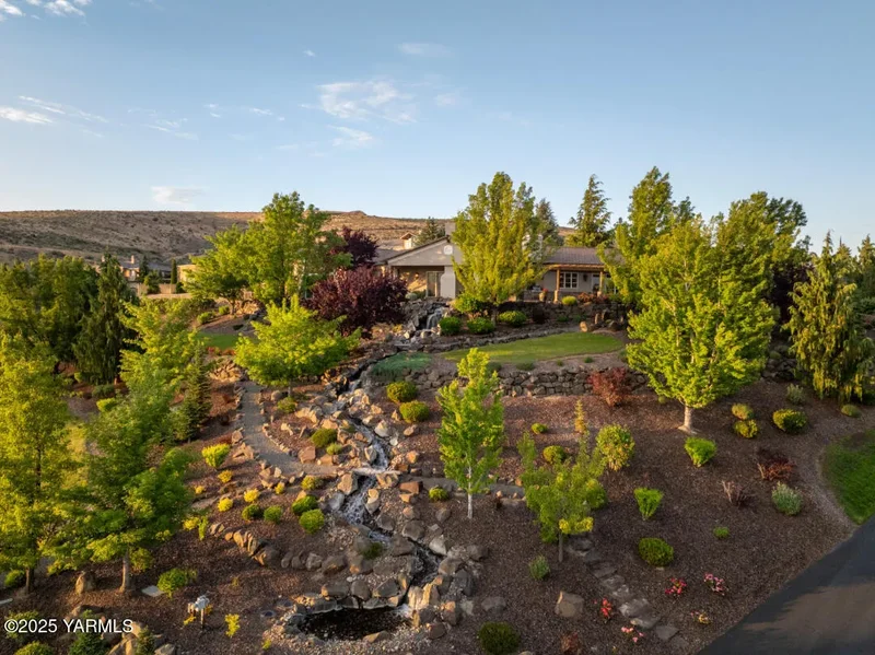 305 Mountain Shadows Pl, Yakima, WA, 98908, USA, Yakima, Washington, United States. - Photo 65