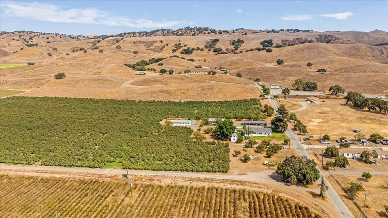 4125 Prunedale Avenue, Gilroy, California, United States. - Photo 47